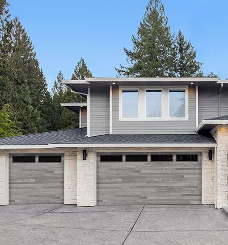 How to Choose the Right Garage Door Style for Your Home